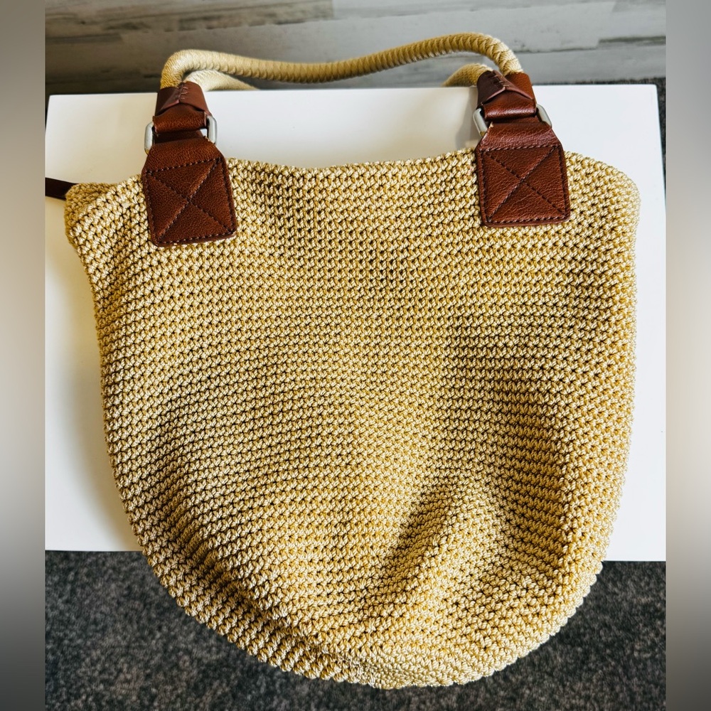 The Sak Shoulder Purse or Satchel Crochet Tan Leather Strap Handle HOBO Purse - Picture 2 of 16